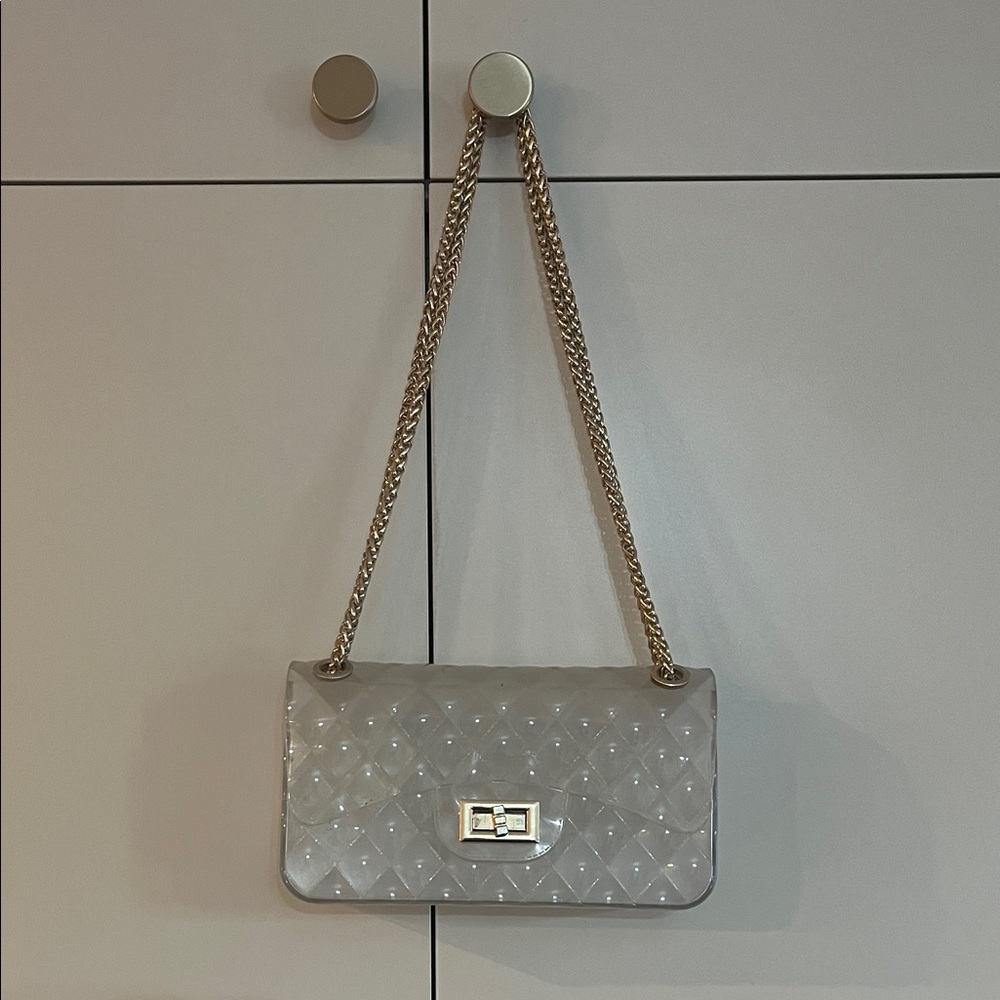 Elegant Gray Quilted Shoulder Bag